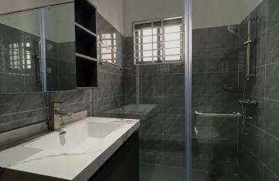 Three bedrooms house for rent at Trasacco