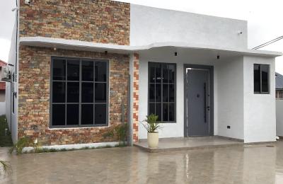 Three bedrooms house at Lakeside Estates for sale