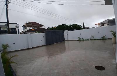 Three bedrooms house at Lakeside Estates for sale