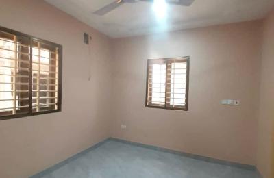 Four bedrooms modern house for rent at spintex