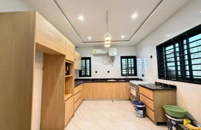 Four storey for sale at Ashaĺey Botwe